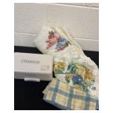 Jewelry cleaner with springs linens