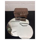 4 pc mirror with ceramic tinket box. 7ï¿½x3ï¿½ x4ï¿½