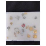 Group of miscellaneous jewelry pieces