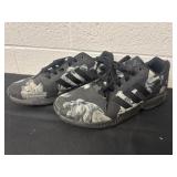 Size 10 Adidas shoes