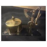 Vintage Metal Postal 2 Oz. Letter Scale And
