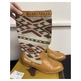 Size 9 cowgirl boots