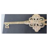18ï¿½ decorative metal key