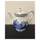 Tea Pot Cracker Barrel White Porcelain w/a Blue