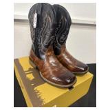 New iuv cowboy boots size 7