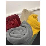 4 throw blankets