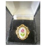 Vintage Avon porcelain rose cameo ring size 8.5