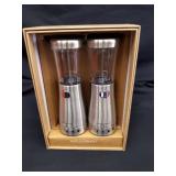 New salt and peppermill