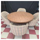 Vintage table 4 chairs on wheels