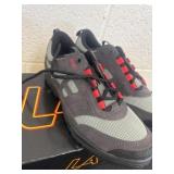 Size 6 lake shoes.