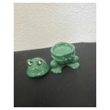 ceramic frog is a Ganz Salt & Pepper Shaker
