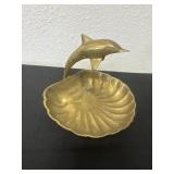 7ï¿½ vintage brass dish shaped like a scalloped