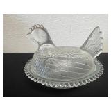 7ï¿½ vintage Indiana Glass clear hen on a nest