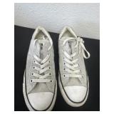 Size 5 converse shoes