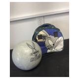 Bugs bunny bowling ball