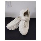 Size 11 Sheln tennis shoes