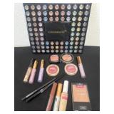 Group of make up woth eye shadow pallet