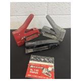 Staple gun with staples.