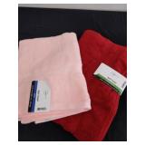 Two new Mainstays bath towels