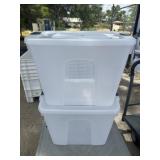 2 storage totes