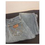 32x36 wrangler jeans