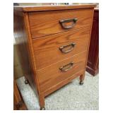 Cabinet, 3 Drawer on casters