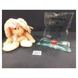 A Great Friend Glass Piece, Sunbonnet Beanie