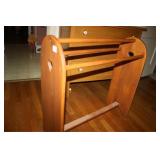 Wooden Quilt Holder with Heart Decoration