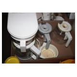 Coffeemaker with 2 extra carafes