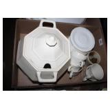 White soup tureen, 5 matching mugs & saucers