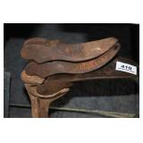 Antique Shoe Repair with 3 size shoe