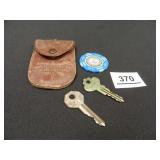 Fifty Dollar Poker Chip; w/Crown Design; 2-keys;