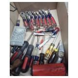 ASST CRAFTSMAN RATCHET WRENCHES AND SCREWDRIVERS
