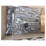 SOCKETS AND WRENCHES VARIETY
