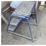 3 STEP LADDER 18X30X28