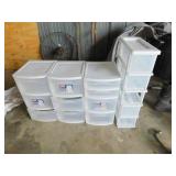 Plastic storage containers