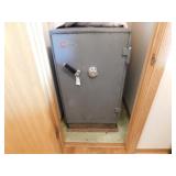Mosler Safe w/combo Mosler Safe w/combo