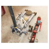 4 jacks - 2 floor jacks, 2 - bottle jacks 4 jacks - 2 floor jacks, 2 - bottle jacks