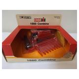 1988 Ertl Case 1660 Combine in pkg