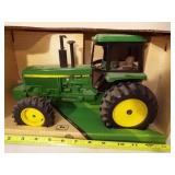 Ertl John Deere 4955 Tractor, in box