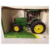 Ertl John Deere 7800 Tractor, in box