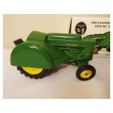 1992 Ertl John Deere "620" Tractor, in box
