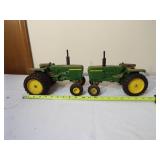 Ertl John Deere Tractor (2)