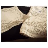 Tablecloth, 12 Napkins