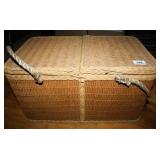 Woven Picnic Basket-Hinged Lid w/handles
