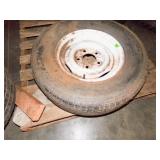 1- 235-70 15 WITH 5 HOLE RIM