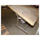 LIGHTED DRAWING TABLE