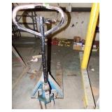 HAND PALLET JACK