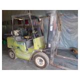CLARK 2SE GPX FORK LIFT, PROPANE, SHOWS 8943 HRS