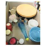 Salt & Pepper Shakers, Plates